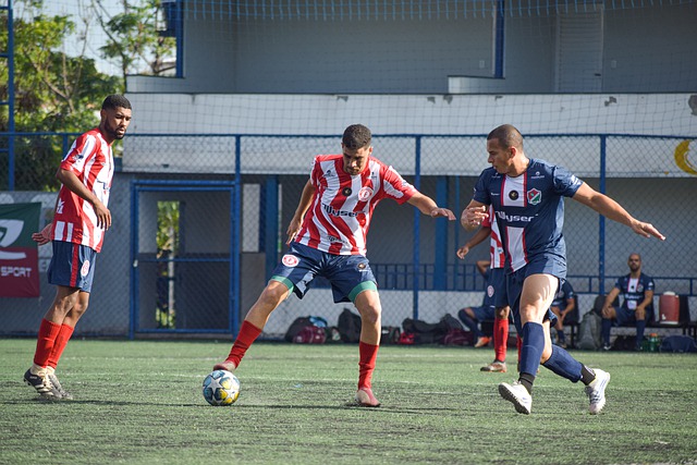 希金斯在困 希金斯在困
