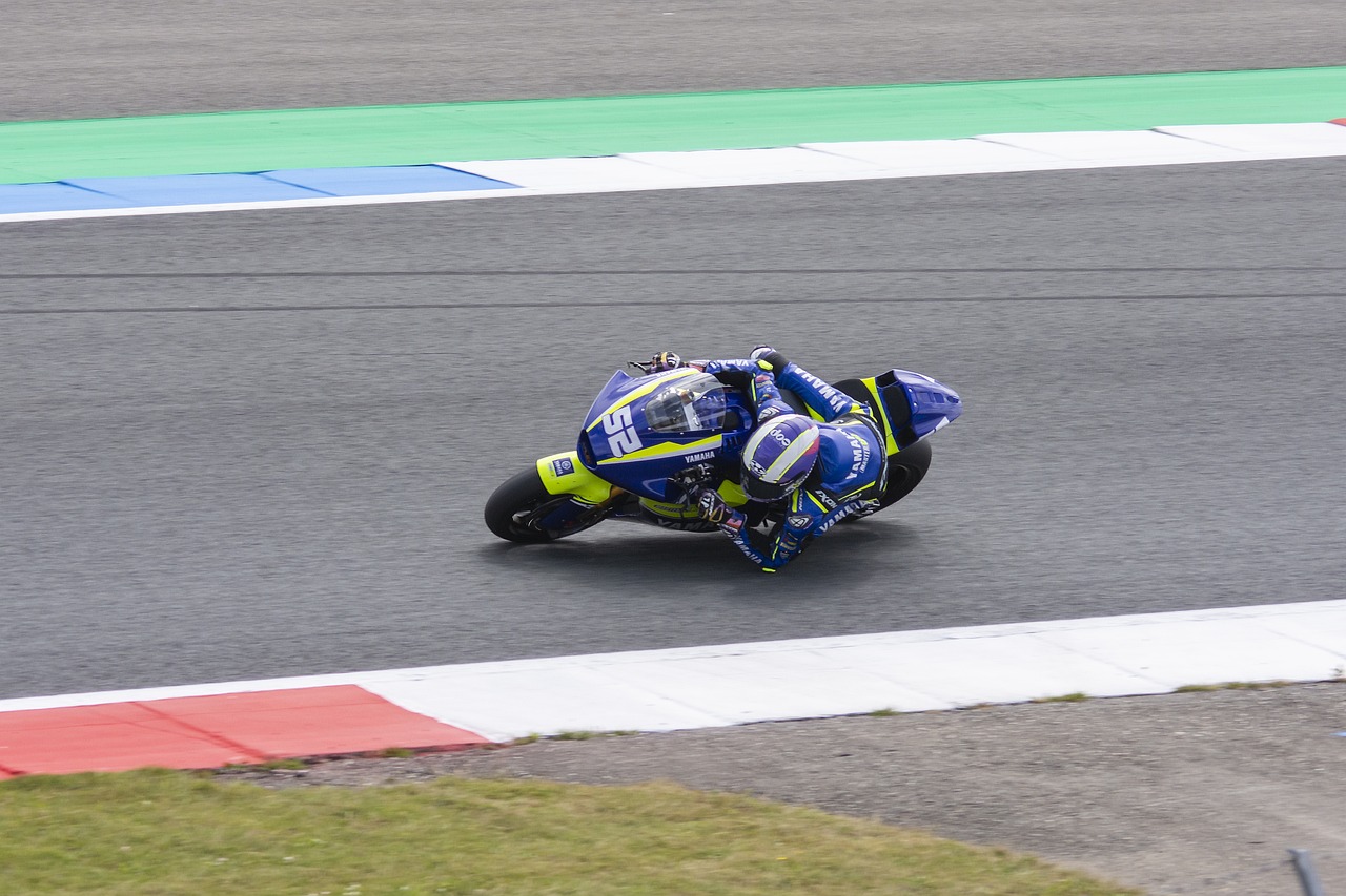 印尼羽球超级500赛 梁峻豪吴堇溦一轮游 勒莎娜独闯女单16强.